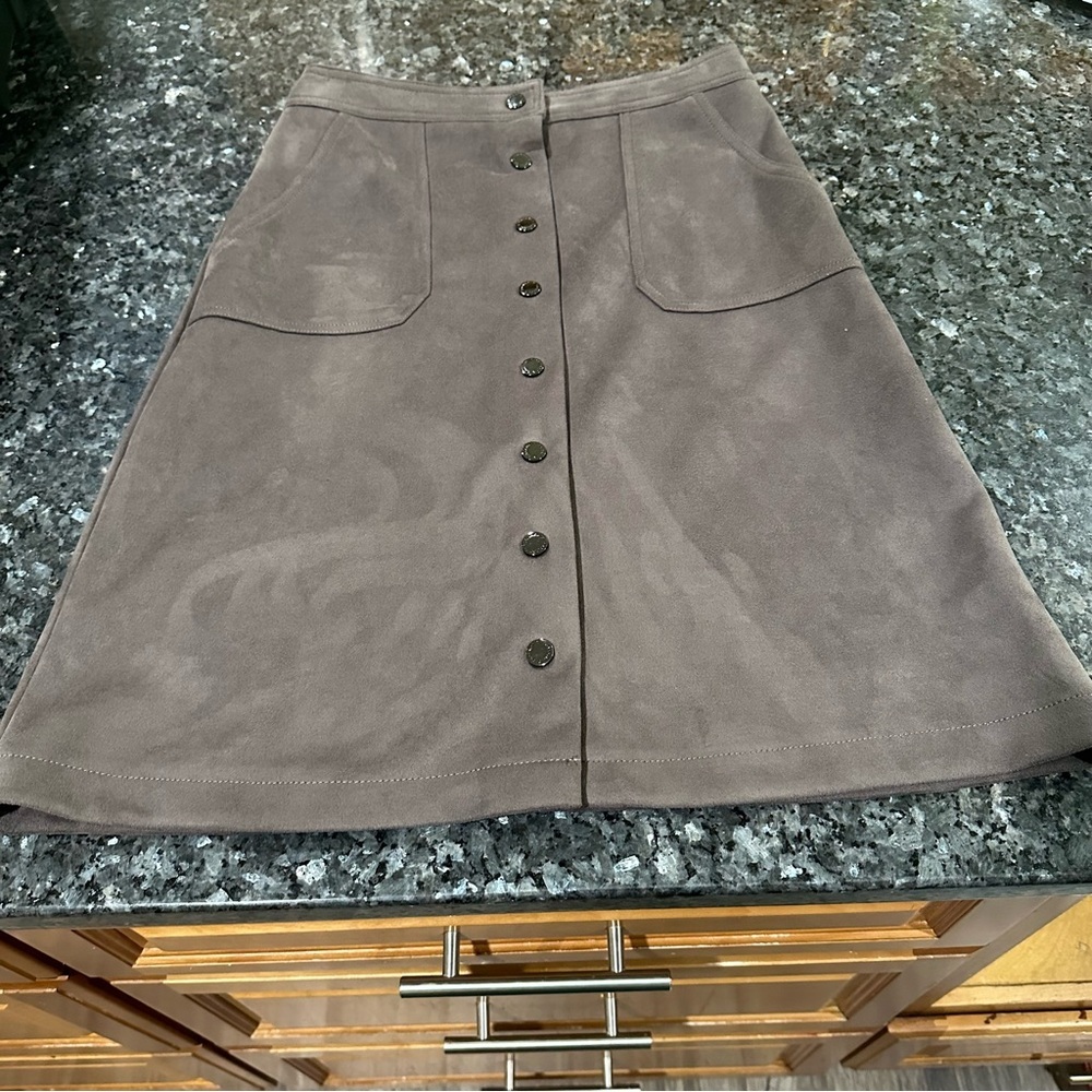 T Tahari Charcoal Button-Down A-Line Skirtsuede F… - image 2